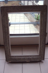 frame1-min broken frame